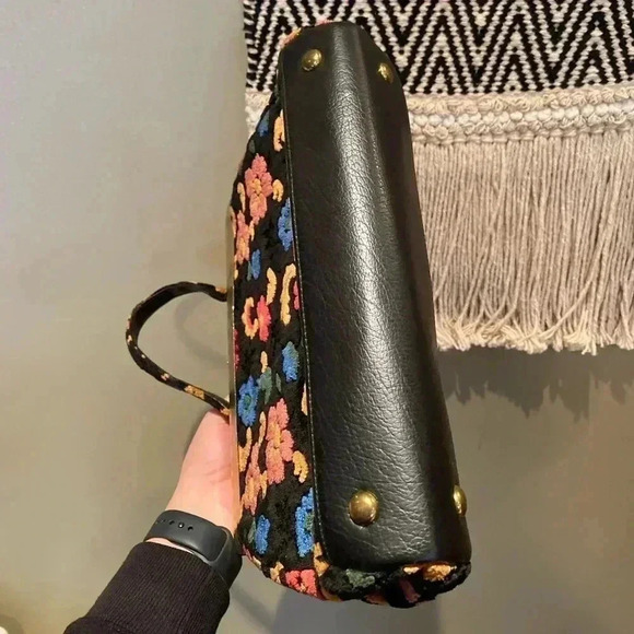 VINTAGE JR USA STAMPED FLORAL EMBROIDERED HAND BAG CLUTCH - Picture 4 of 4